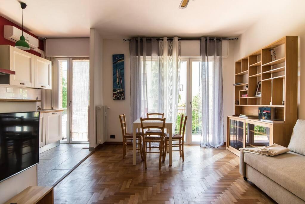 Enjoy Home - Bilocale Sulle Riviere A Due Passi Dalla Specola Padova Bagian luar foto